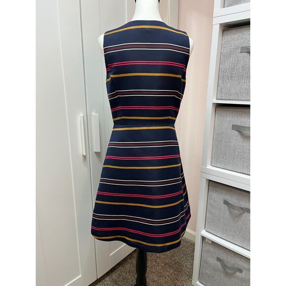 ✨ Tommy Hilfiger Striped Zip-Front Dress – Size 6 ✨ - Picture 4 of 16